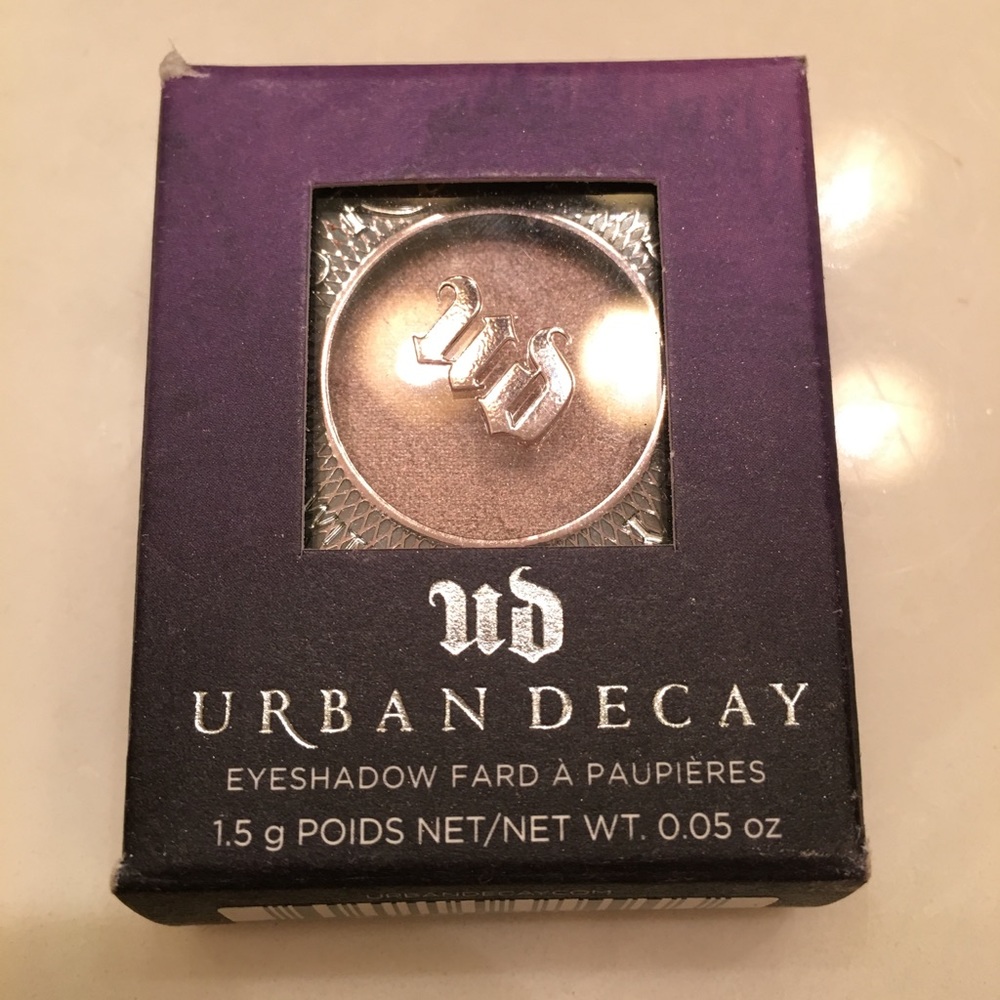 NEW Urban Decay “Toasted” Eye Shadow.